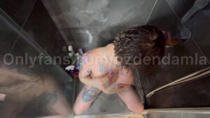 Dusta erkek arkadasim sikip icime bosaldi